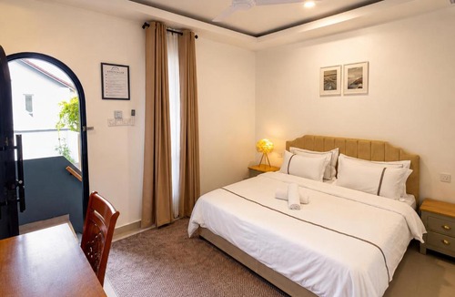 Pasir Gudang House | Pasir Gudang Guestroom with Netflix