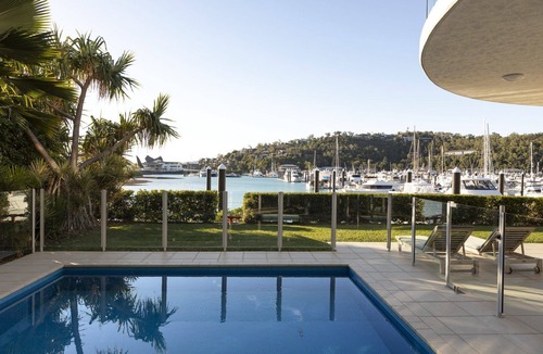 Hamilton Island Apartment | Pavillions 17 Hamilton Island - Waterfront with private pool, golf buggy and transfers