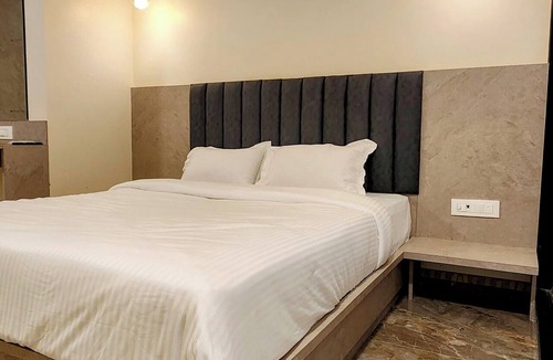 Marol Hotel | Peace International