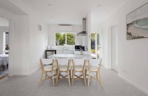 McCrae Apartment | Peaceful 2-Bed Apartment in Coastal McCrae