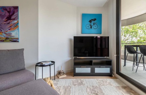 Abbotsford Apartment | Peaceful 2 bedroom unit with Free parking