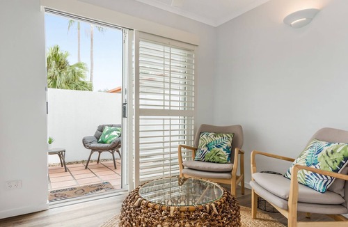 Noosaville Apartment | PEACEFUL PRIVATE WATERFRONT APARTMENT