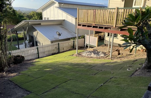 Sinnamon Park Apartment | Peaceful Renovated Unit