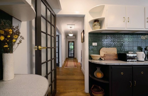 Warburton Cottage | Peaceful riverside cottage in the perfect location