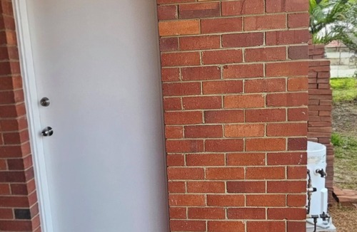 Nollamara Apartment | Peaceful self-contained studio own entrance