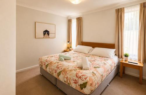 Broadwater House | Peaceful Winter Escape at Cape View Resort
