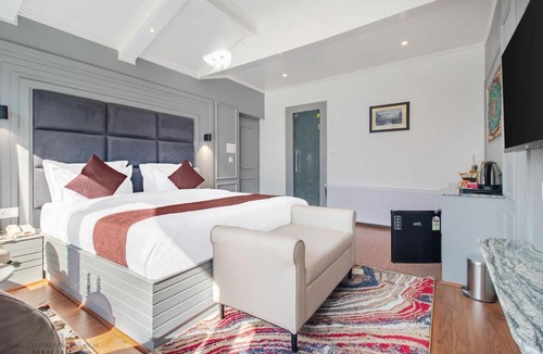 Dehwathu Hotel | Pearl Continental Premium