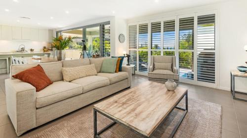 Sapphire Beach House | Pearl - Resort Pool, Tennis Courts, Beach Front