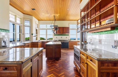Mount Eliza Villa | Pelican Clifftop Estate | Magistic views with pool