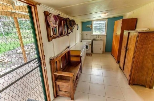 Muston House | Pelican Cottage