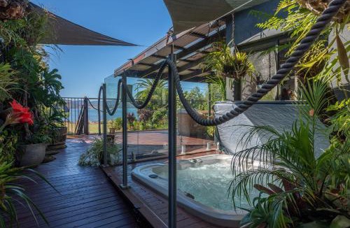 Berriedale House | Pelican Place - absolute waterfront overlooking MoNA