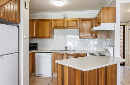 Yamba Apartment | Peninsula Court Unit 9 - Absolute Waterfront Escape - Holiday Yamba
