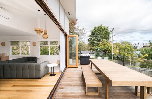 Rosebud House | Peninsula Luxurious beach house