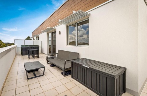 San Remo House | Penthouse Bridgeview San Remo