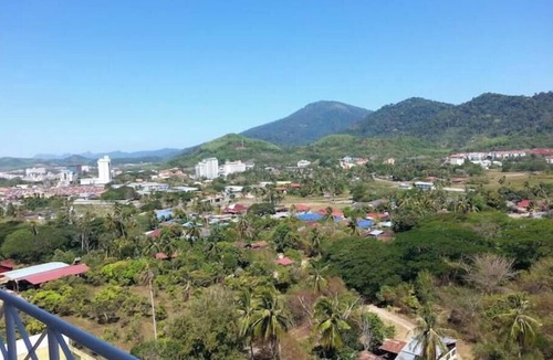 Kuah Apartment | Penthouse Magnificent Rain Forest View