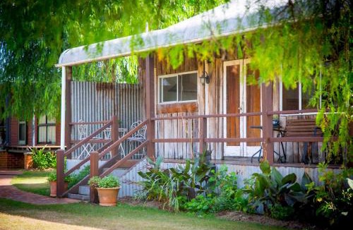Broke House | Peppercorn Cabin