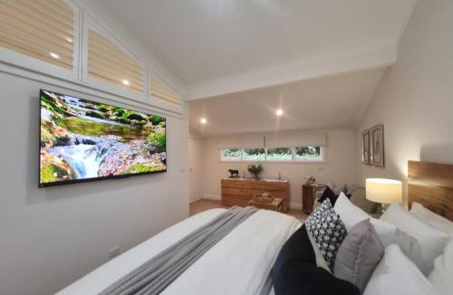 Red Hill House | Peppercorn Cottage at Treetops Red Hill