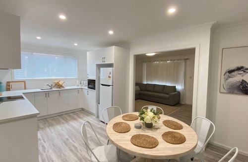 West Busselton House | Peppermint Cottage-beautiful, newly renovated holiday home property that will take your breath away