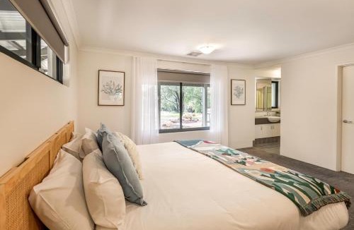 Quindalup House | Peppermint Retreat - perfect rural getaway