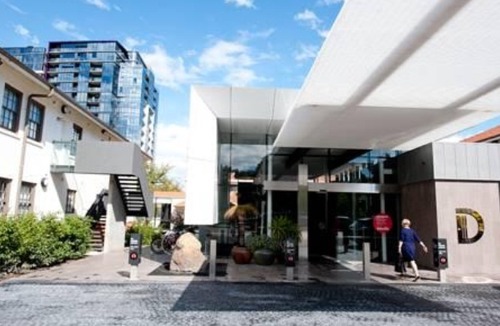 City West Hotel | Peppers Gallery Hotel Canberra
