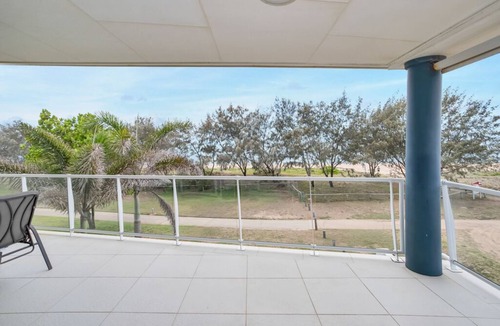 Mackay Harbour House | Perfect Getaway with beach views!