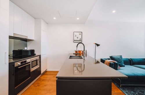 Kingston Apartment | Perfect Located 1-Bed with Great Views