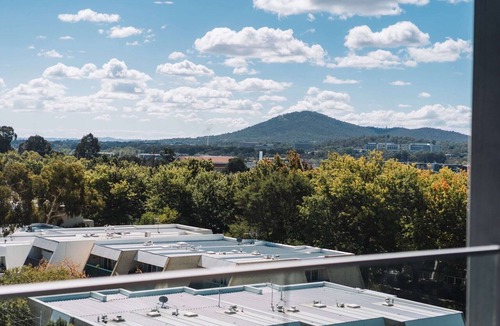 Kingston Apartment | Perfect Located 1-Bed with Great Views