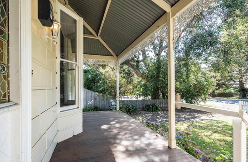 Point Lonsdale House | Perfect Point Lonsdale Cottage