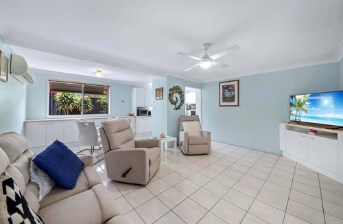 Golden Beach Resort | Periwinkle Blue - Pet Friendly, Golden Beach