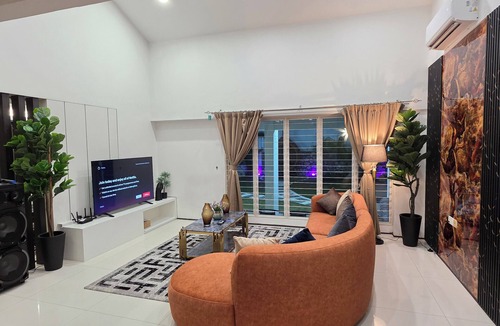 Kuala Lumpur Villa | Perkasa Bungalow by Perkasa Ikon