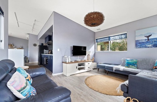 Augusta House | Perry's Place - Perry's Place - Prefect spot to Unwind & Rest