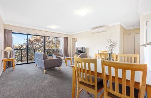 Perth Central Business District Apartment | Perth Family Getaway| Pool & Parking