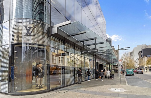 Perth Central Business District Apartment | Perth's Premier King Deluxe