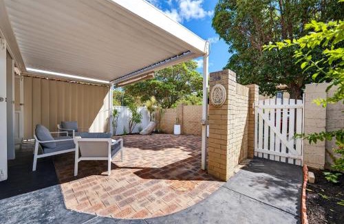 Cottesloe House | PERTH7 - The Courtyard Nook
