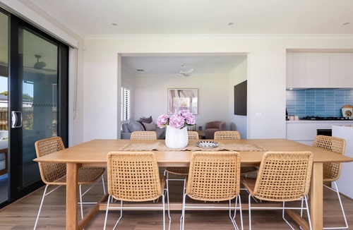 Tootgarook House | Pet Friendly - Arcadia by the Beach