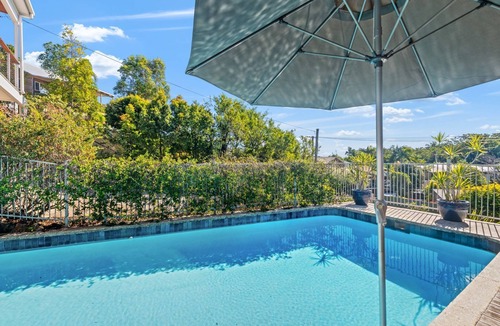 Alexandra Headland House | Pet friendly beach house with ocean view and pool