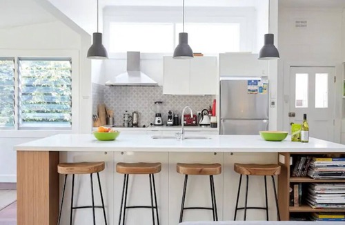 Catherine Hill Bay House | Pet friendly beachhouse just 90 minutes from Sydney