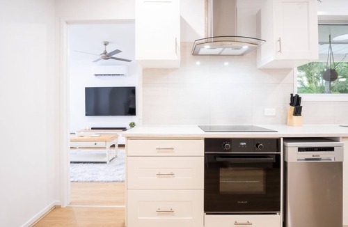 Battery Hill House | Pet Friendly Battery Hill Home away from Home