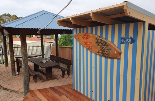 Silver Sands House | Pet Friendly Beach Shack, one street from the Silver Sands Beach