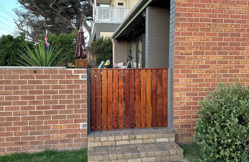 Mornington Villa | Pet friendly beachfront haven - opposite superb Fisherman’s Beach Mornington