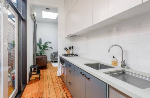 Cremorne House | Pet Friendly - Cubitt Cottage - Cremorne