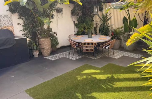 Cremorne House | Pet Friendly - Cubitt Cottage - Cremorne