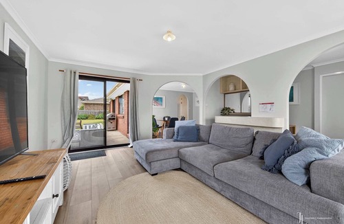 Kianga House | Pet-Friendly Home, Walk to Beach - Kianga Comfort