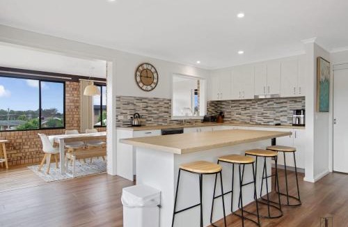 Surf Beach House | Pet-Friendly Home Walk to Beach