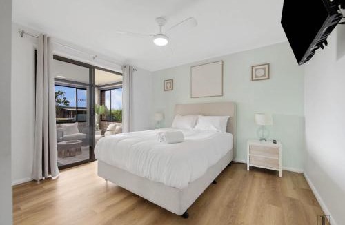 Surf Beach House | Pet-Friendly Home Walk to Beach