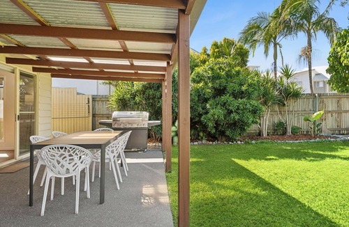 Marcoola House | Pet Friendly Marcoola Surfside Escape