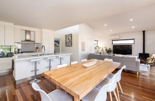 Ocean Grove House | Pet Friendly - Ocean Grove Sunsets on Driftwood