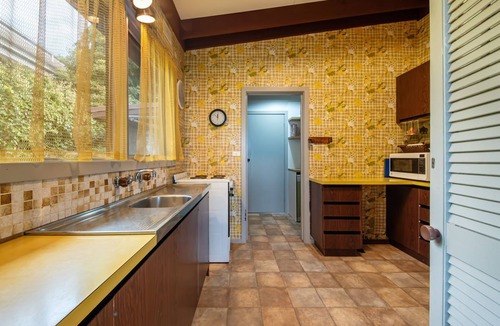 Flinders House | Pet Friendly - Pebble Views by Property Mums