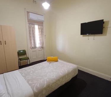 Peterborough Hotel | PETERBOROUGH HOTEL