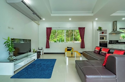 Chalong Villa | Phikun Private Pool Villa